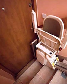 használt lépcsőlift, másnéven széklift, Angliából garanciával